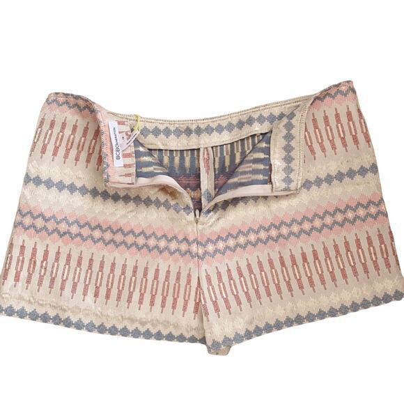 BCBG Pastel Geo Tribal Metallic Jaquard Print Skort Size 12 NWT - Picture 4 of 7
